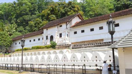 front view of the Kandy royal palace