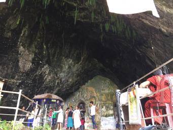 Yakgirilena Hermitage visiting Guide