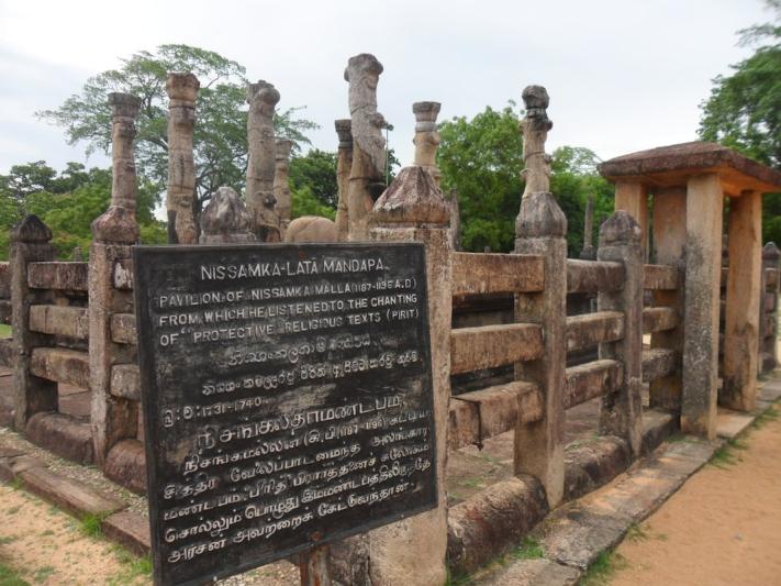 Pinnawala Elephant Orphanage visit guide 